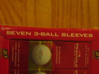 21 Pinnacle Golf Balls 2