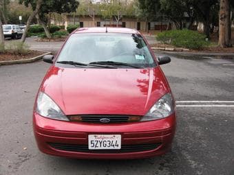 Clean Title 2003 Ford Focus LX Seden 4D Red with free GPS -  $3500 1