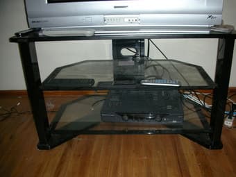 32 inch flat CRT TV + stand - $150 obo 2