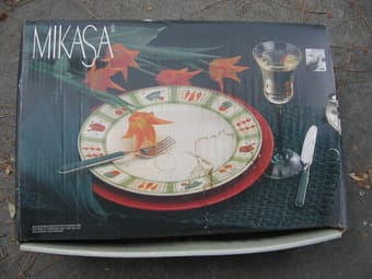 mikasa harvest lane caa40 20 pc for 4 people $70 2