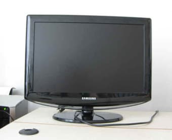 Samsung LNT1953H 19-Inch LCD HDTV Like New $150 1