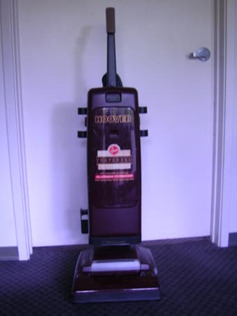 $25 Hoover Vacuum Cleaner - Spring Cleaning Time! 2