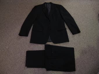 Albert Nipon Brand 100% Wool Suit 1