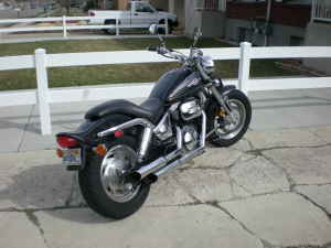 1999 Suzuki Marauder VZ800 Cruiser Motorcycle 3