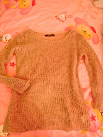 BRAND NEW SWEATER $10 1