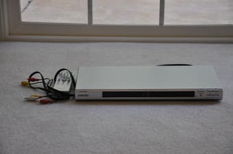 FS: Sony DVD Player($25) 2