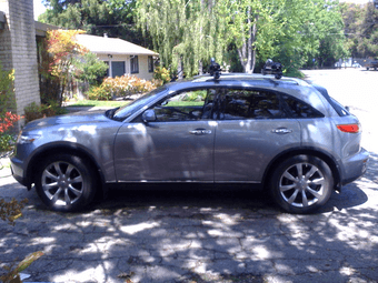Infiniti FX45 3