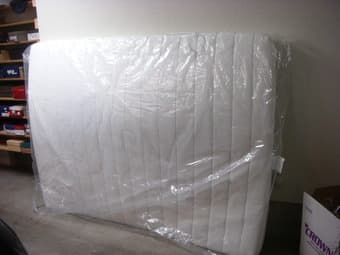 IKEA quene size mattress, ??????150 2