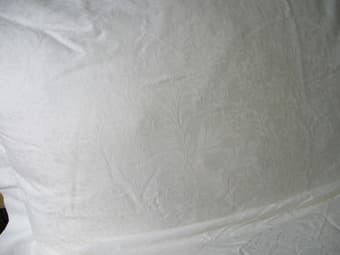 blanket and bed linen 2