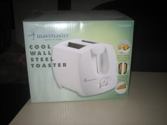 Almost new toaster $8 1
