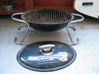 Portable charcoal grill 1