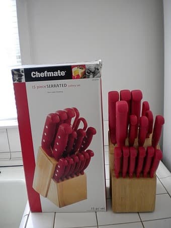 Assorted pots & pans, cutlery sets & kitchenware 2