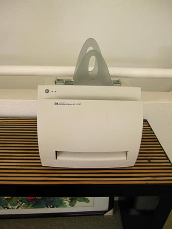 HP LaserJet 1100 1