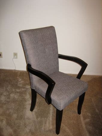 Dining Table - new, modern, must go - moving next week - $400 (menlo p 2