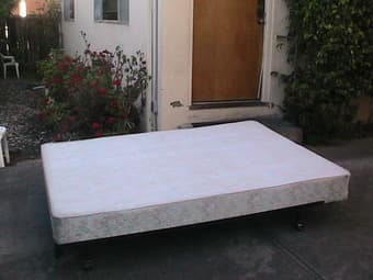 queen bed - $40 (palo alto) 3