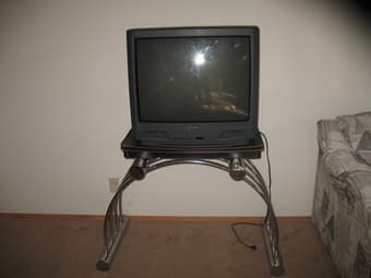 28' TV and 2-Stool for sale 1