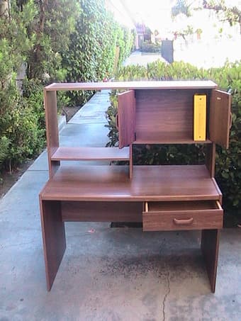 Desk (Free) 2