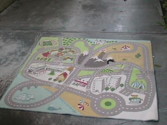 Play Rug ($1) 3