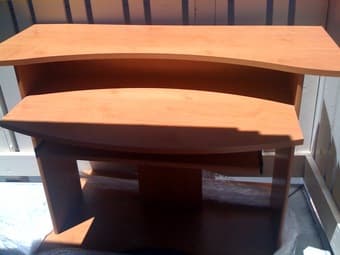 2 Desks - both great condition, both cheap 1