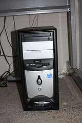 Desktop Pent Dual Core 3.2GHZ/2GB Ram,160 GB HDD, win7, LCD 19" - $300 2