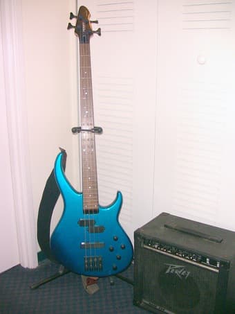 Peavey Grind BXP 4 String Bass and Rage 158 Amp - $150 1