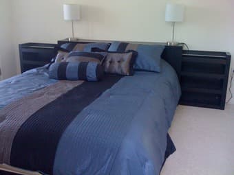 Pillowtop queen-size mattress + spring box $390 3