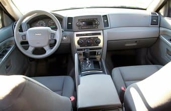 2006 Jeep Grand Cherokee 4x4 Laredo - $15,000 2