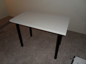 almost BRANDNEW IKEA petite desk - $20 2