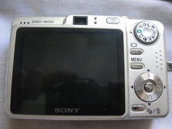 sony cyber-shot - 2 years old - 1 giga - $35 1