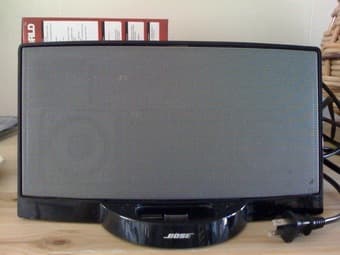FS: Microwave,Floor Lamps, Computer Monitor,Bose Sound Dock,bookshelf 1