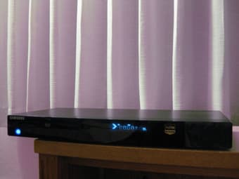 Samsung DVD player and HDMI cable for $25 1