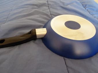 Moving Sale- all needed stuff for daily living in 5$/set 3