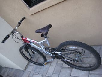 Cheap, great bike perfect for getting around campus 2