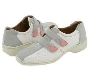 Women Shoe, new, size 8,5  $15 3