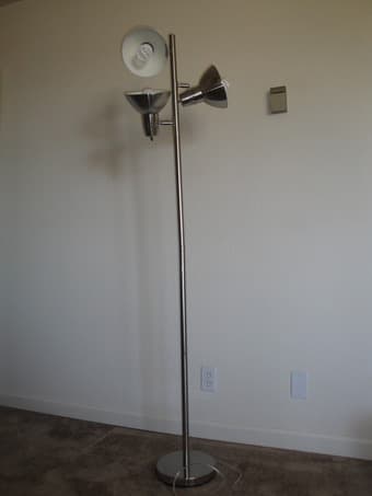 Floor Lamp---$12 1