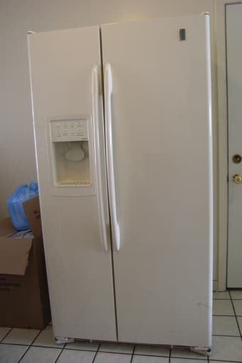 2006 GE Profile Side By Side Fridge - $450 1