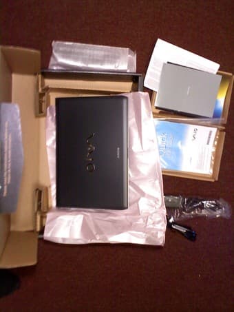 SONY VAIO Y SERIES LAPTOP 750$ OBO 3