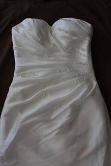 CHEAP VENUS WEDDING DRESS - $250 1