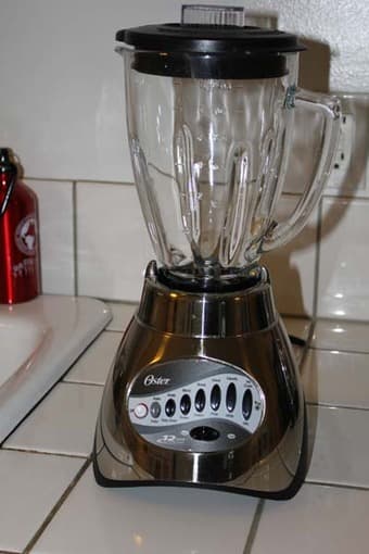 Oster 12-Speed Blender - Brushed Nickel. For Sale 20 1