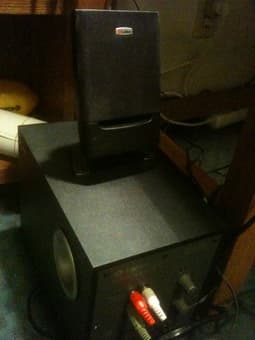 Speakers (bass + 2 satellites) 1