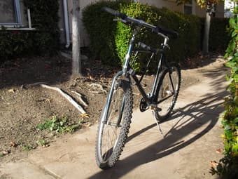 Frontier Schwinn bike + Ulock $70 2