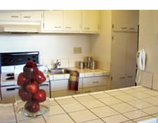 Cheap but nice and clean shared room on Stanford campus 2