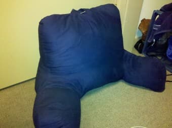 Pillow with arms 1
