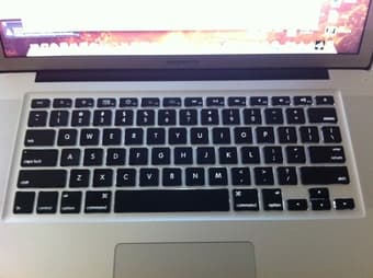 Macbook Pro 15 inch (MC373) for sale (only $1080) 3