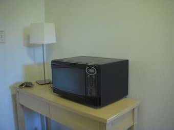 Black Sharp Carousel Microwave for Sale - $25 1