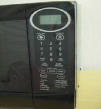 Black Sharp Carousel Microwave for Sale - $25 2