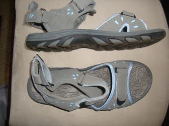 Women's Reef Sandals 1