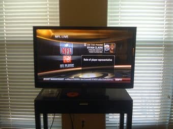 42'' LG Plasma TV 1