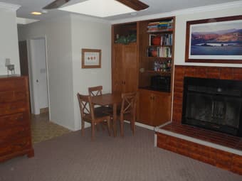 Furnished Studio Cottage in MP, available starting mid-May 2011 1
