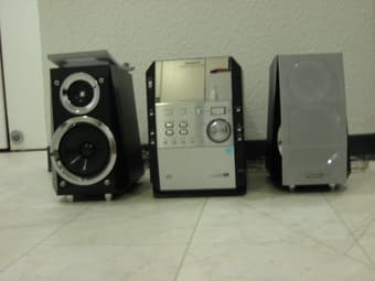 Panasonic CD Stereo Sound System (SC-PM29)  $150 1